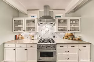 2333 Federal Ave E, Seattle, WA 98102 - Photo 11