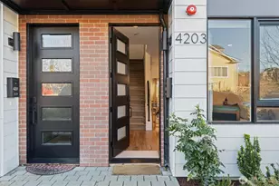4203 SW Raymond St, Seattle, WA 98136 - Photo 1