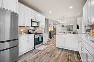 18815 Eagle Ridge Dr E, Bonney Lake, WA 98391 - Photo 7