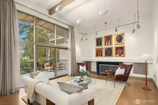 7640 NE 32nd St, Medina, WA 98039 - Photo 3