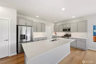 267 Hovey St, Buckley, WA 98321 - Photo 7