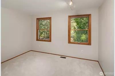 19345 NE 200th Street, Woodinville, WA 98077 - Photo 27