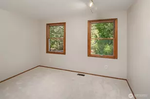 19345 NE 200th St, Woodinville, WA 98077 - Photo 27