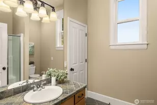 8360 Loyal Way NW, Seattle, WA 98117 - Photo 13