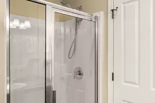 8360 Loyal Way NW, Seattle, WA 98117 - Photo 17