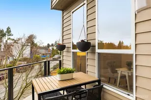 8360 Loyal Way NW, Seattle, WA 98117 - Photo 9
