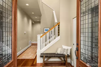 8360 Loyal Way NW, Seattle, WA 98117 - Photo 3