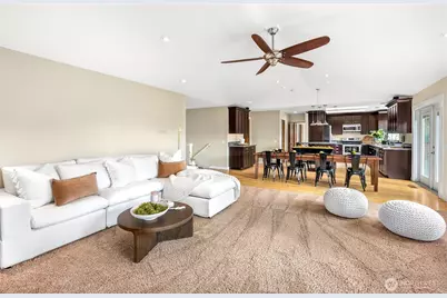 6920 70th Street SE, Snohomish, WA 98290 - Photo 7