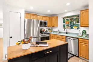 1641 N 185th St, Shoreline, WA 98133 - Photo 7