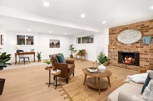 1641 N 185th St, Shoreline, WA 98133 - Photo 17