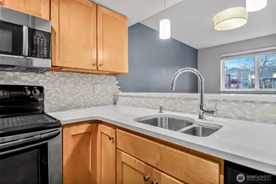 6700 NE 182nd Street #C104, Kenmore, WA 98028 - Photo 15