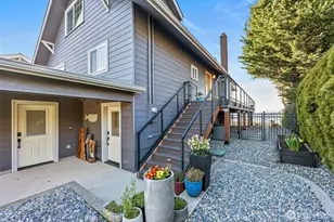 1816 Day Island Blvd W, University Place, WA 98466 - Photo 29