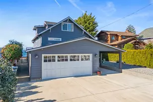 1816 Day Island Blvd W, University Place, WA 98466 - Photo 35