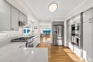 1816 Day Island Blvd W, University Place, WA 98466 - Photo 9