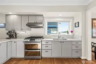 1816 Day Island Blvd W, University Place, WA 98466 - Photo 7