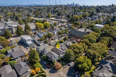 2430 8th Avenue W, Seattle, WA 98119 - Photo 31