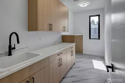 16215 Simonds Road NE, Kenmore, WA 98028 - Photo 27