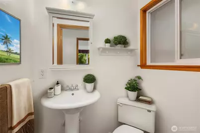 10210 NE 23rd Street, Bellevue, WA 98004 - Photo 13