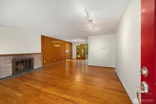 10210 NE 23rd St, Bellevue, WA 98004 - Photo 17