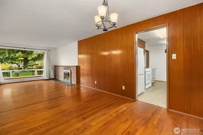 10210 NE 23rd Street, Bellevue, WA 98004 - Photo 21