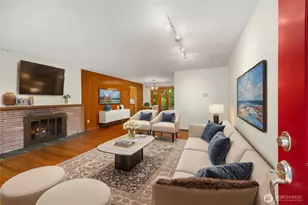 10210 NE 23rd St, Bellevue, WA 98004 - Photo 7