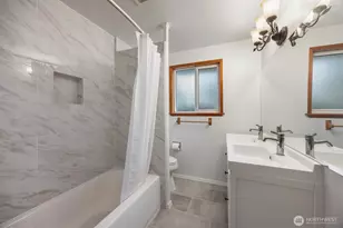 10210 NE 23rd St, Bellevue, WA 98004 - Photo 27