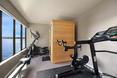 7703 W Mercer Way, Mercer Island, WA 98040 - Photo 31