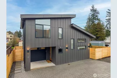 11740 Phinney Avenue N, Seattle, WA 98133 - Photo 33