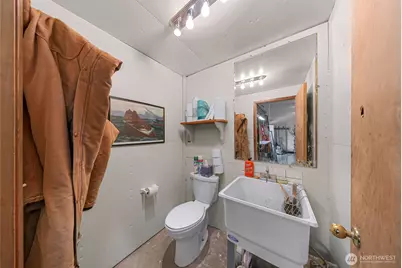 911 Virginia Street, Bellingham, WA 98225 - Photo 31