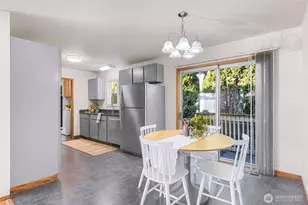 911 Virginia St, Bellingham, WA 98225 - Photo 9