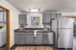 911 Virginia St, Bellingham, WA 98225 - Photo 13