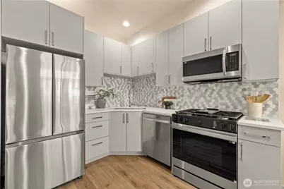 903 A NW 56th Street, Seattle, WA 98107 - Photo 9