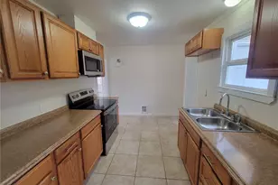 131 S 64th St, Tacoma, WA 98408 - Photo 9