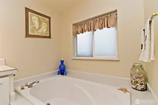 27411 218th Ln SE, Maple Valley, WA 98038 - Photo 19