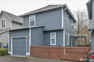 25123 Roberts Dr, Black Diamond, WA 98010 - Photo 5