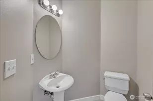 25123 Roberts Dr, Black Diamond, WA 98010 - Photo 15