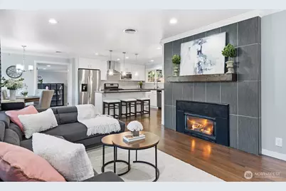 15812 30 Avenue NE, Shoreline, WA 98155 - Photo 3