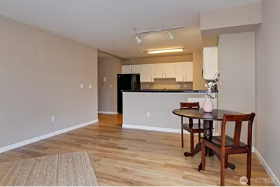 2117 N 107th Street #201, Seattle, WA 98133 - Photo 7