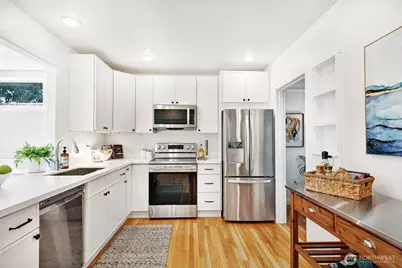 3027 NE 91st Street, Seattle, WA 98115 - Photo 9