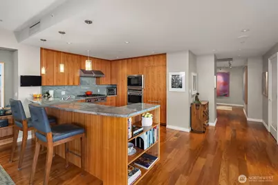 10700 NE 4th Street #3016, Bellevue, WA 98004 - Photo 5