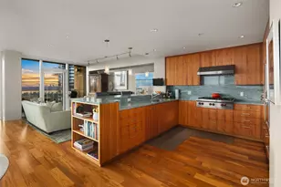 10700 NE 4th St, Bellevue, WA 98004 - Photo 3