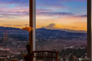 10700 NE 4th St, Bellevue, WA 98004 - Photo 9