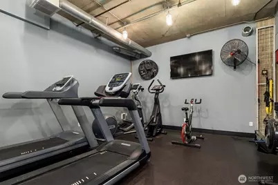 2504 Western Avenue #422, Seattle, WA 98121 - Photo 17