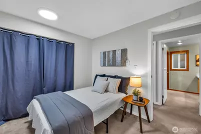 11401 Roosevelt Way NE #1, Seattle, WA 98125 - Photo 7