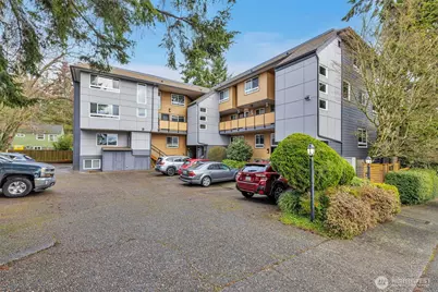 11401 Roosevelt Way NE #1, Seattle, WA 98125 - Photo 1