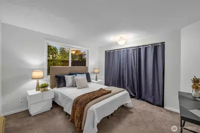 11401 Roosevelt Way NE #1, Seattle, WA 98125 - Photo 3