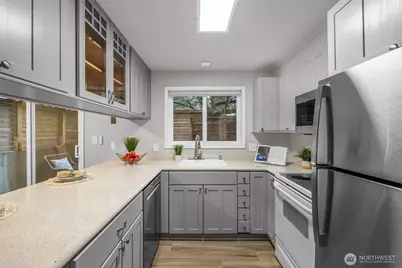 11401 Roosevelt Way NE #1, Seattle, WA 98125 - Photo 19