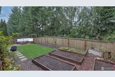 629 Field Place NE, Renton, WA 98059 - Photo 33