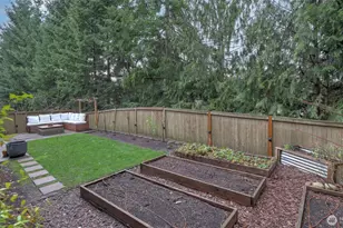 629 Field Pl NE, Renton, WA 98059 - Photo 33