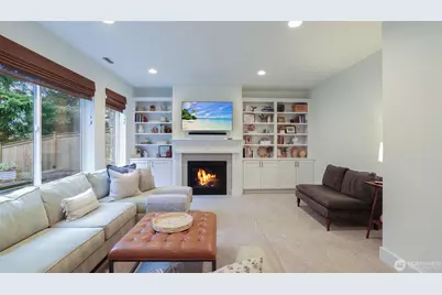 629 Field Place NE, Renton, WA 98059 - Photo 27